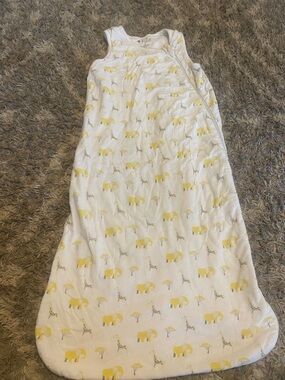Kyte BABY White Sleep Sack with Yellow Elephant Giraffe Print